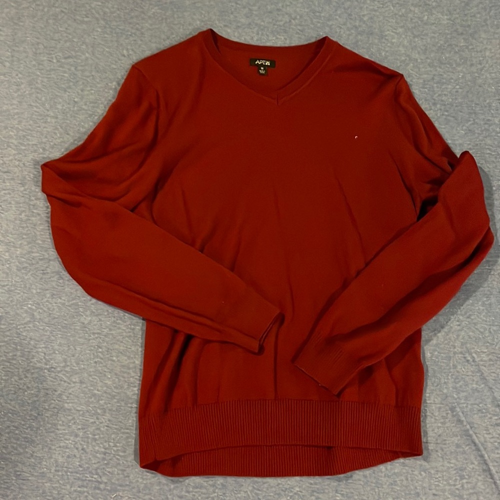 Apt. 9 burgundy red crewneck sweater